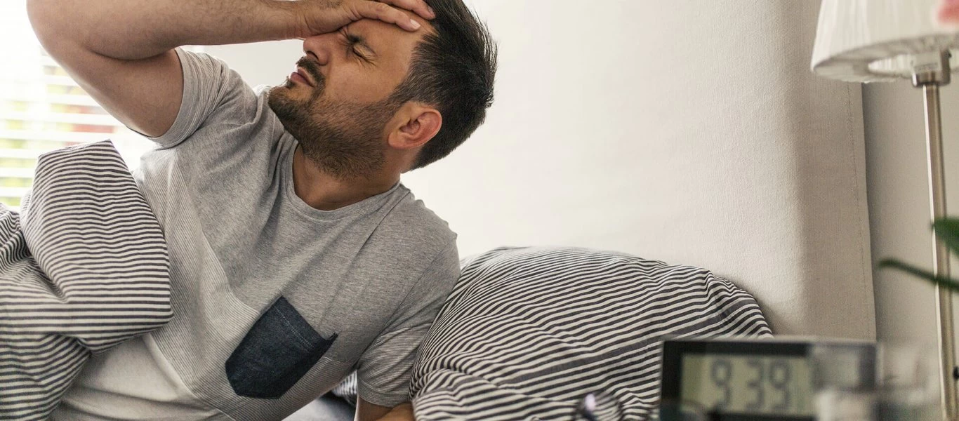 Hangover: Αυτοί είναι οι 4 επιστημονικά αποδεδειγμένοι τρόποι αντιμετώπισης